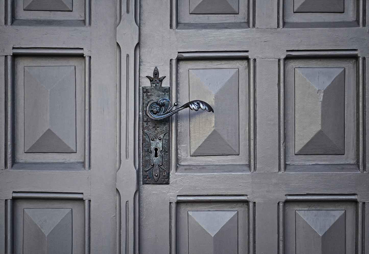 Light Switch & Doorknob Disinfecting